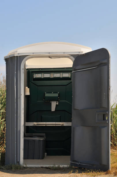 Best Porta potty delivery and setup  in Lake Summerset, IL