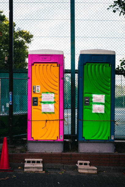 Porta potty delivery and setup in Lake Summerset, IL